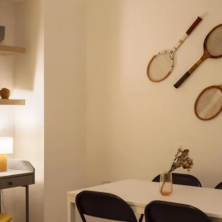 Apartment Piazza Gesu E Maria 4